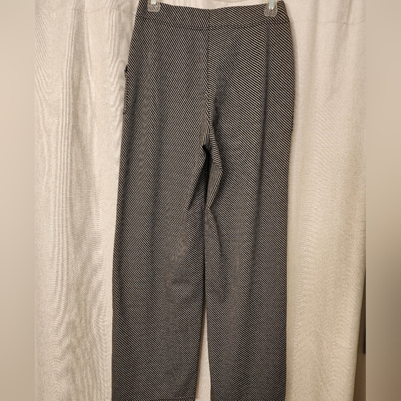 Max studio sz M  hi rise- wide leg stretch trouser w/pockets - Picture 3 of 7